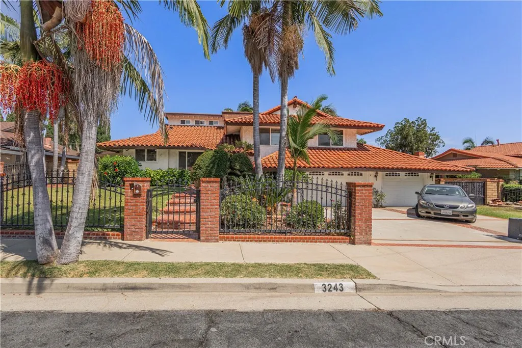 3243 Leticia Dr