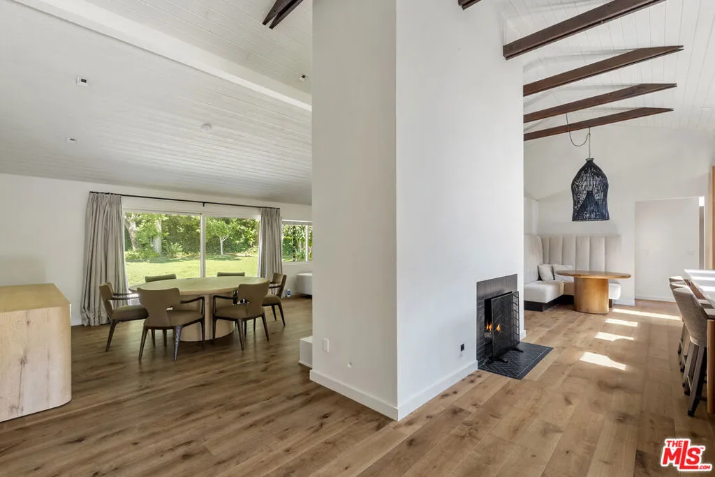 9258 Swallow Drive, Los Angeles, California 90069 — photo 4