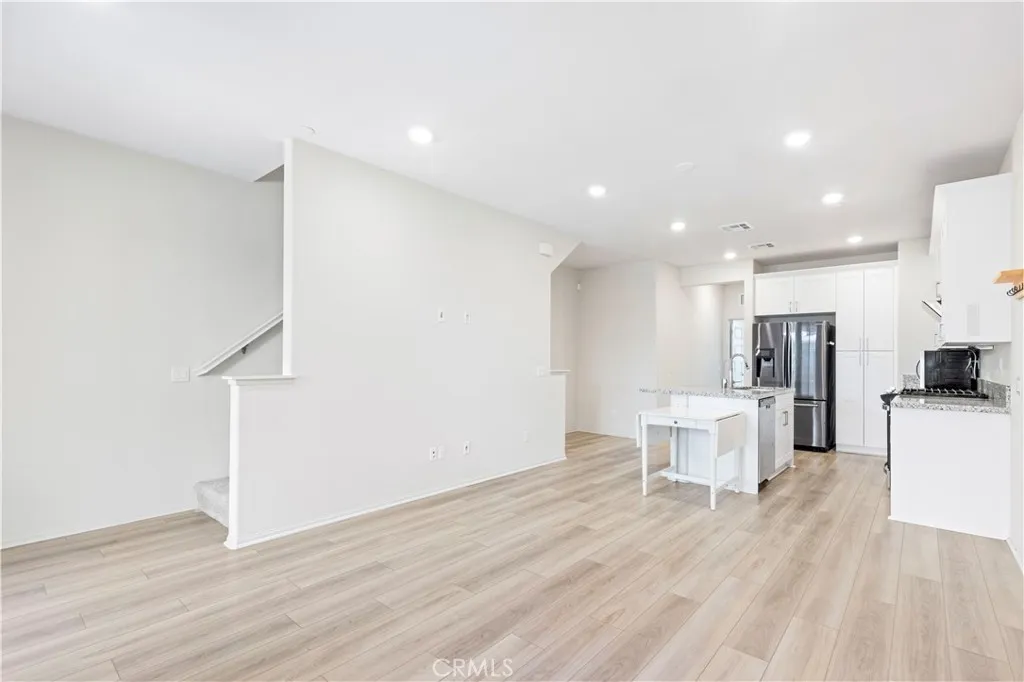 gallery-image 4