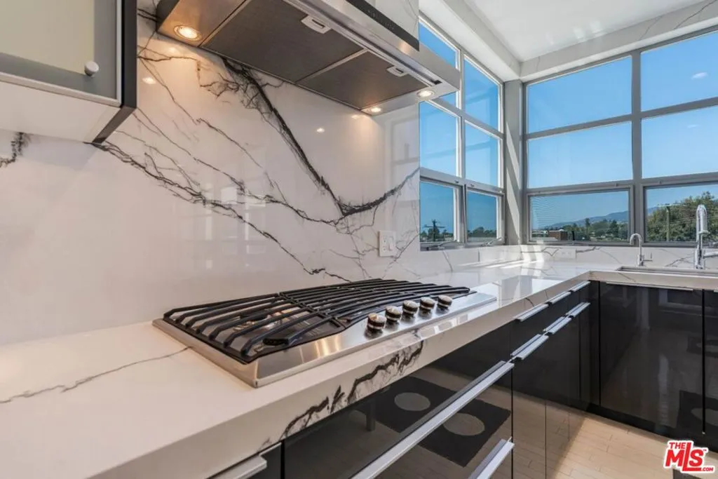 870 Haverford Avenue 101, Pacific Palisades, California 90272 — photo 4