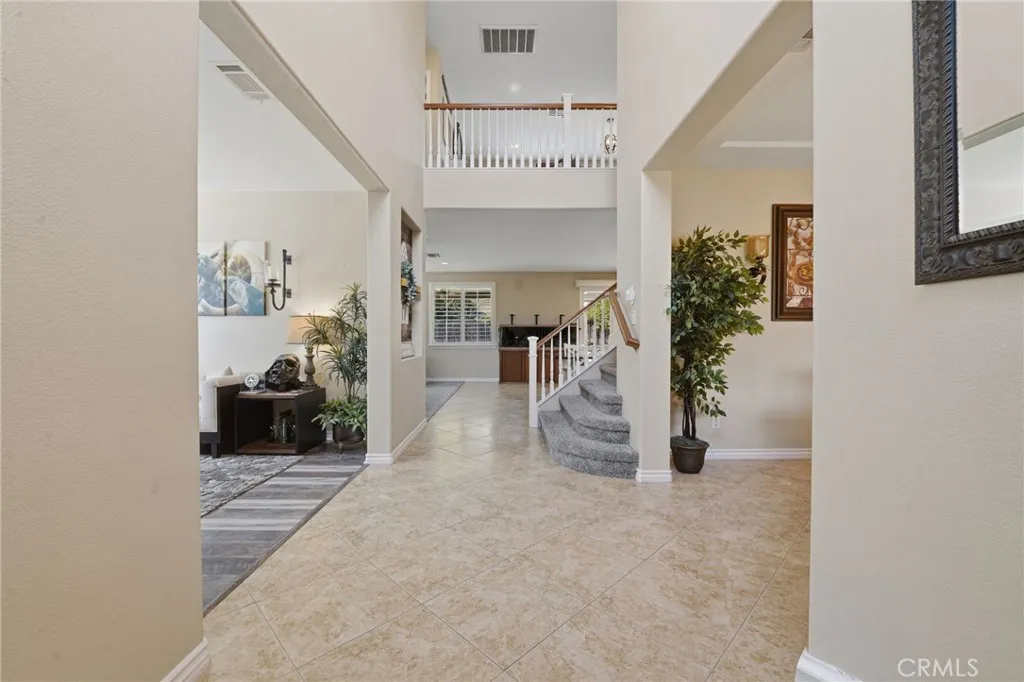 18077 Tanzanite Road, San Bernardino, California 92407 — photo 5