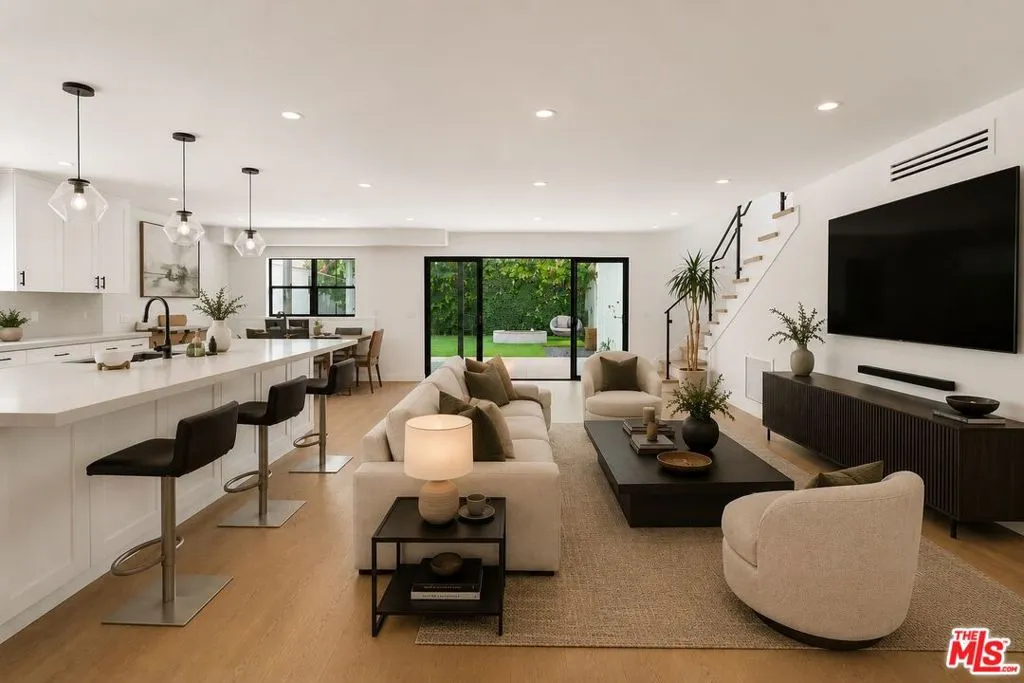 11439 Chenault Street, Los Angeles, California 90049 — photo 4