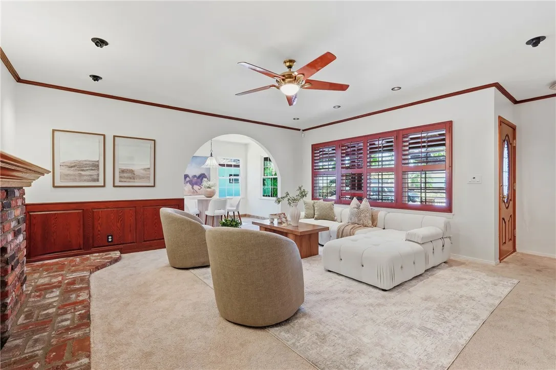 1044 N Pass Ave, Burbank, California 91505 — photo 4