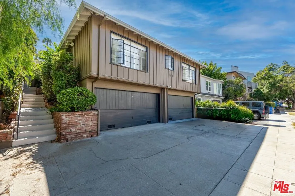 1581 Manning Avenue, Los Angeles, California 90024 — photo 4