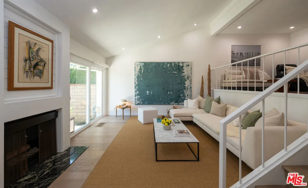13011 Mindanao Way 4, Los Angeles, California 90292 — photo 4
