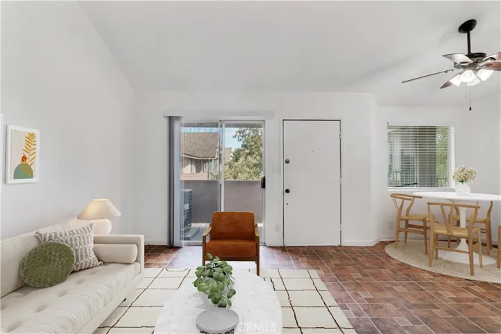 13144 Bromont, Sylmar, California 91342 — photo 4