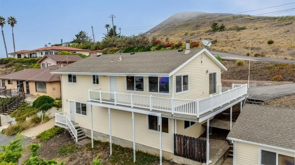 1097 Saint Mary