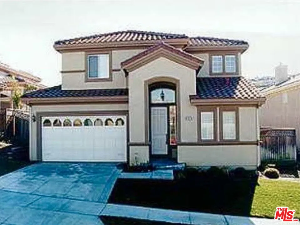 5911 Killarney Cir