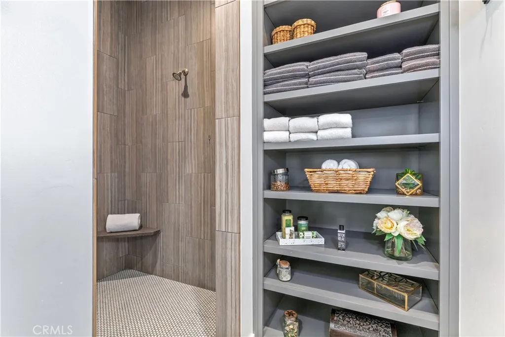Primary shower