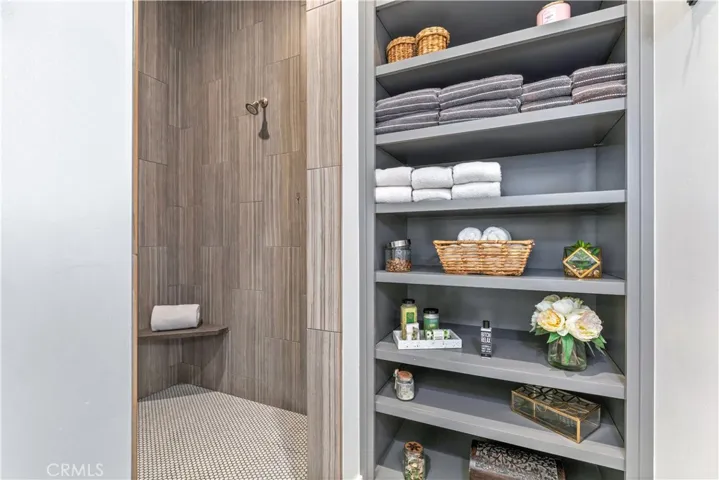 Primary shower
