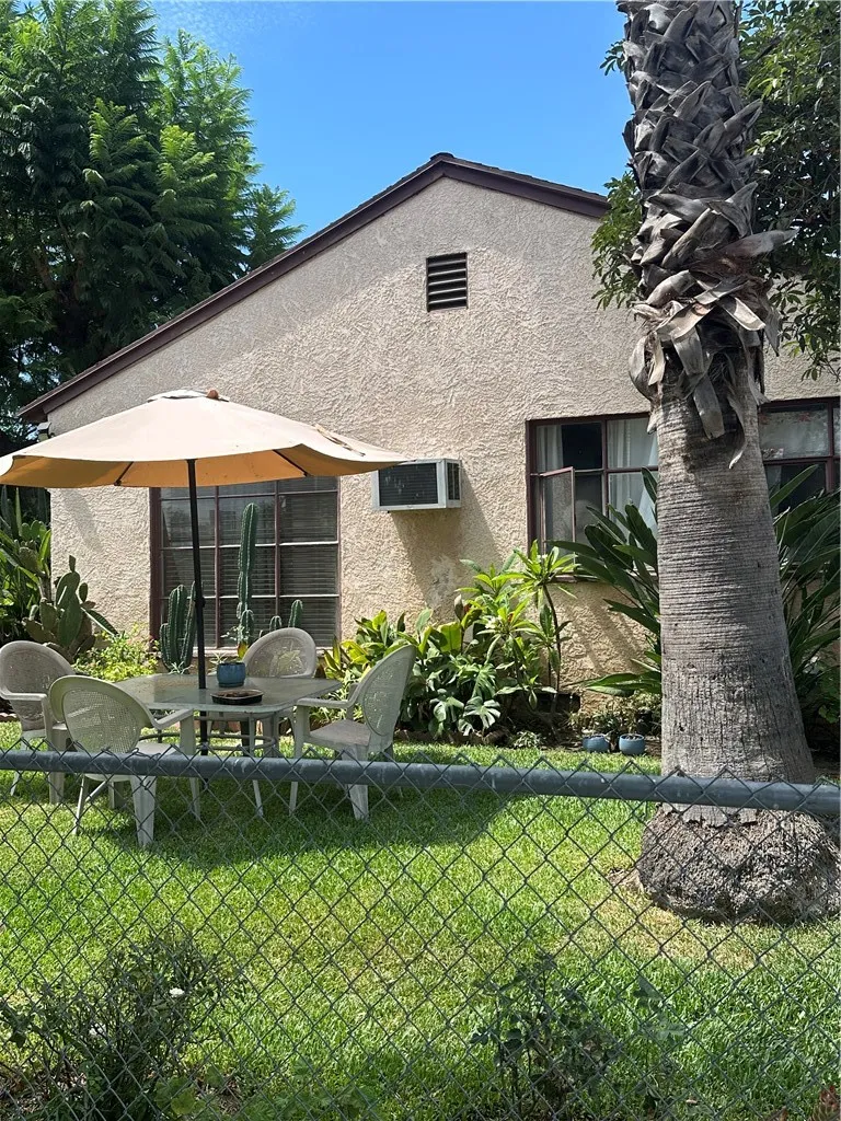 8719 Tilden, Panorama City, California 91402 — photo 4