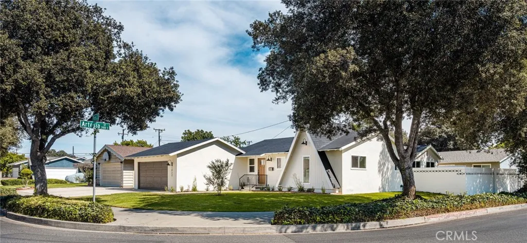 1922 W Flora Street, Santa Ana, California 92704 — photo 4