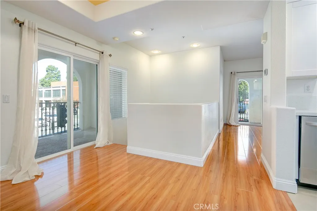 gallery-image 4