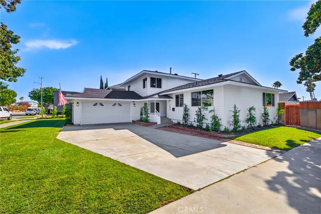 1482 N Grand, Orange, California 92867 — photo 4