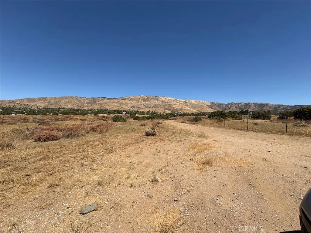22 Shannondale Rd., Acton, California 93510 — photo 4
