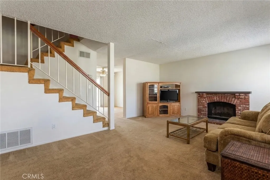 1700 W Cerritos, Anaheim, California 92804 — photo 5