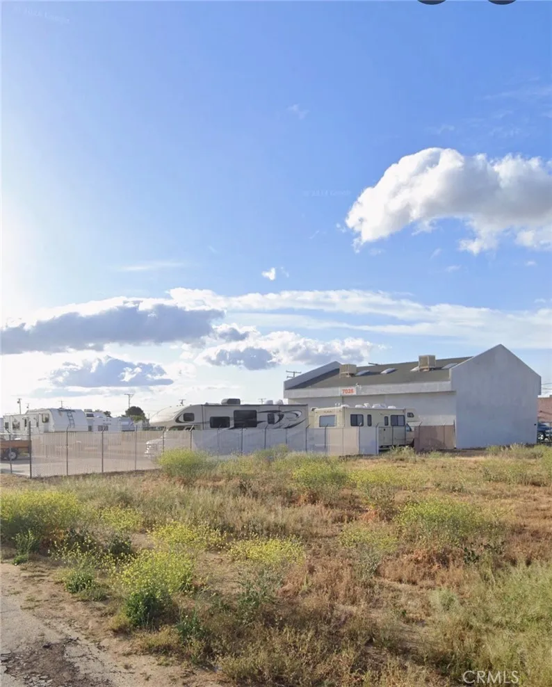 7026 Xavier Avenue, California City, California 93505 — photo 4
