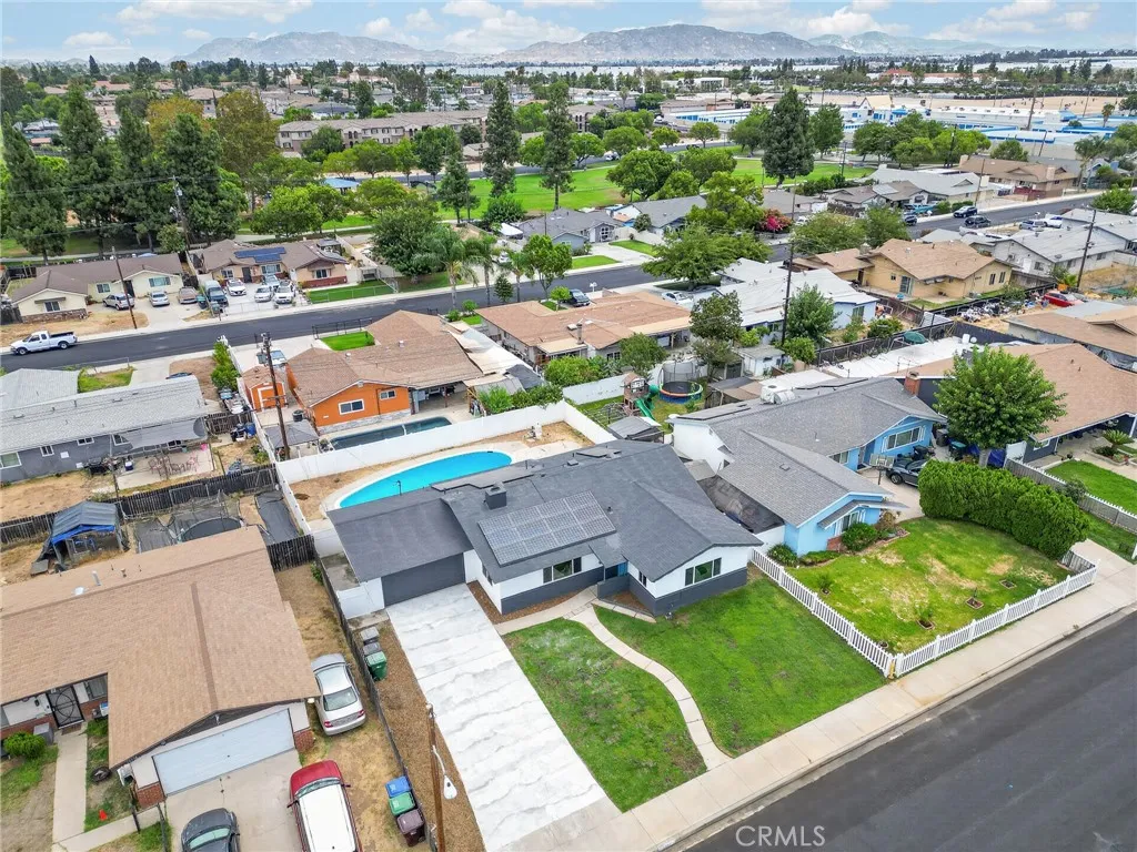 13790 Boeing St