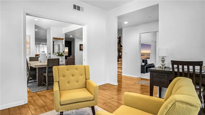 13897 Eldridge, Los Angeles, California 91342 — photo 4