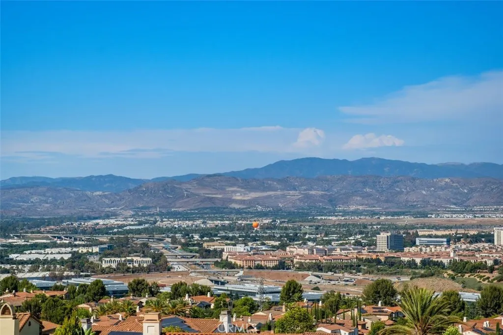 525 Luminous, Irvine, California 92603 — photo 5