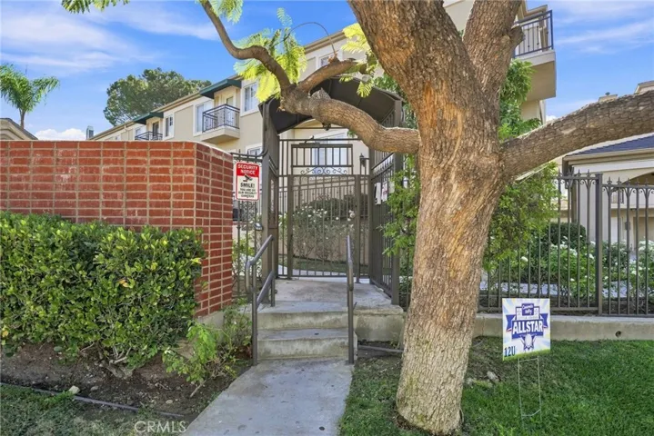4516 Ramsdell 125, La Crescenta, California 91214 — photo 5