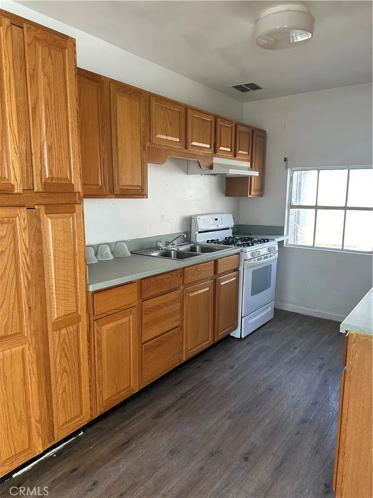 451 W Yermo 1-3, Yermo, California 92398 — photo 4