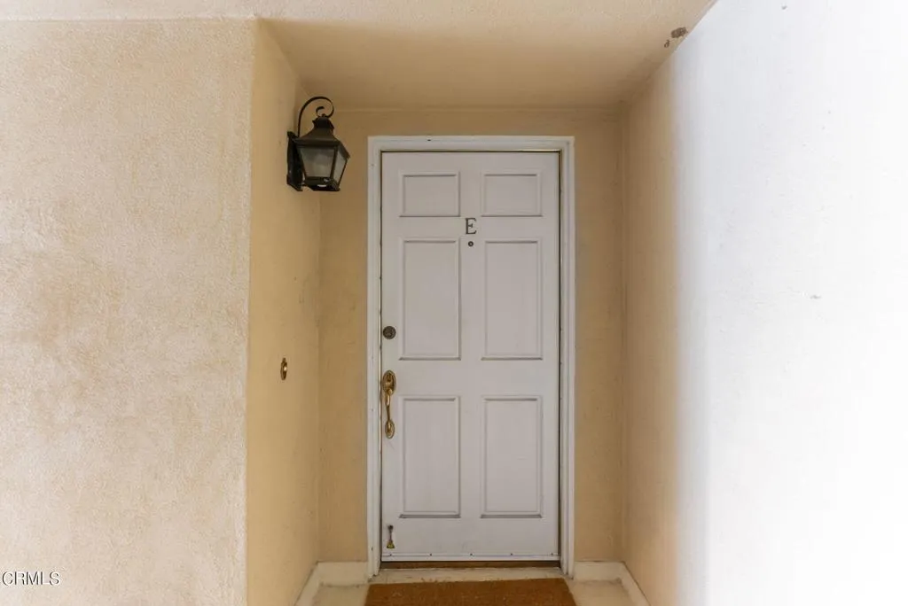 21-web-or-mls-DSC00047-1-21 21-web-or-mls-DSC00047-1-21