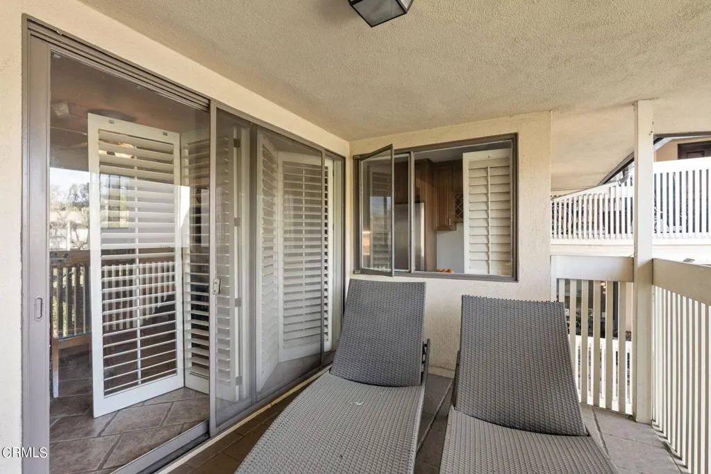 20-web-or-mls-DSC00035-30-15 20-web-or-mls-DSC00035-30-15