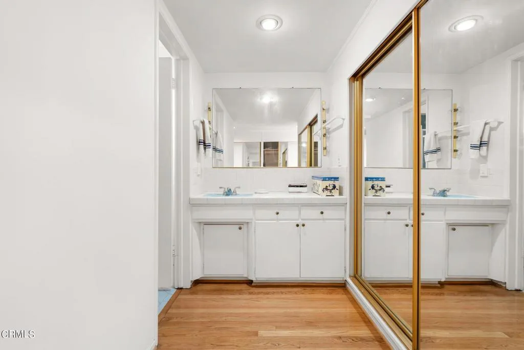 15-web-or-mls-DSC00018-14-7 15-web-or-mls-DSC00018-14-7