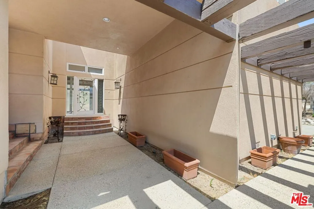 5255 Soledad Canyon Road, Acton, California 93510 — photo 4