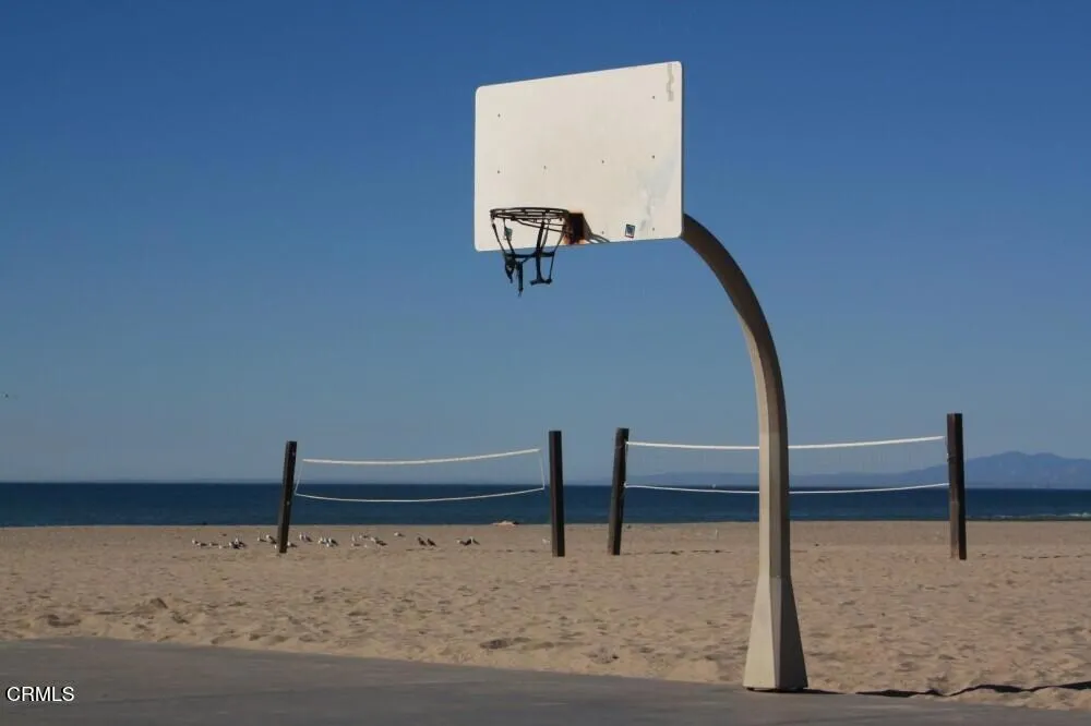 Neptune sq Beach1