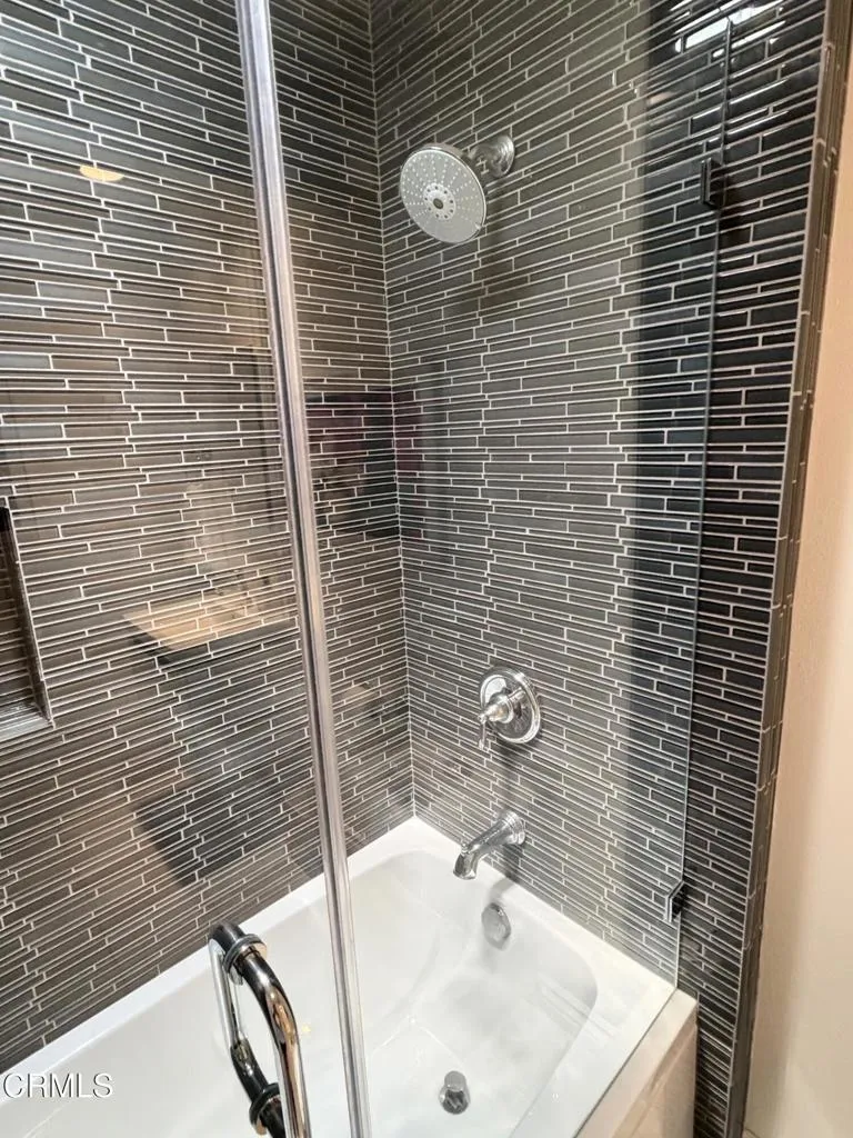 Bathroom, 2nd floor,2