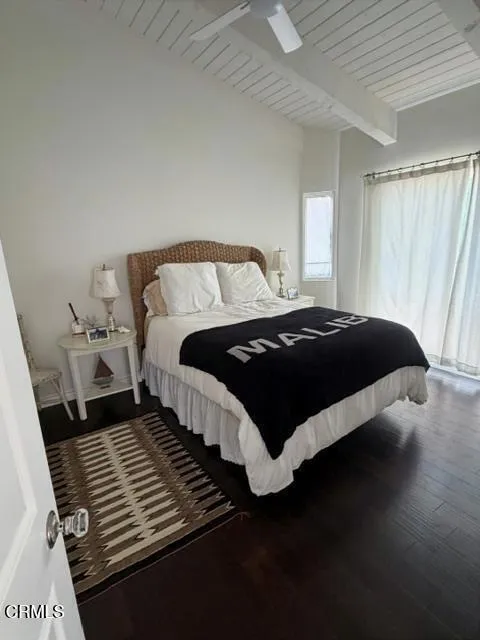 Bedroom 2nd floor 4