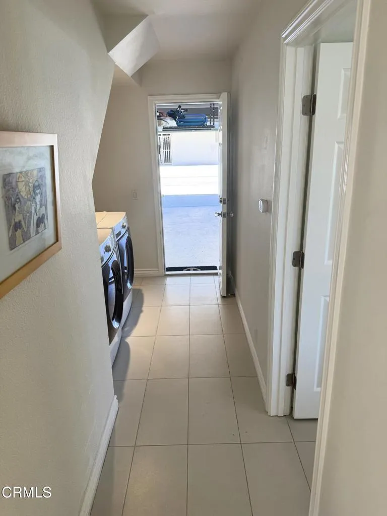 Hallway 1st floor2