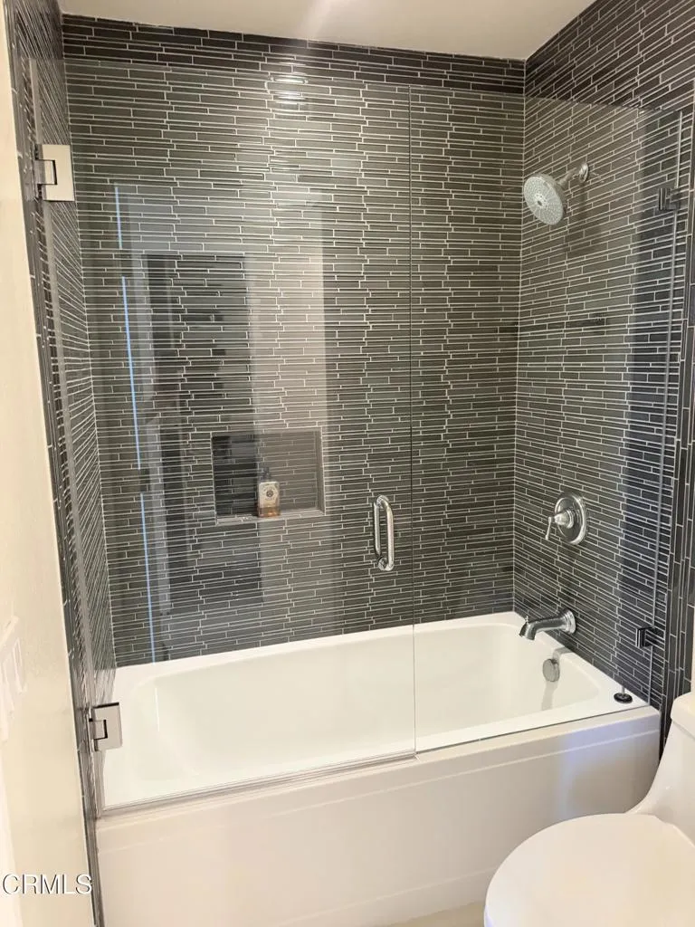 Bathroom, 1st floor,2