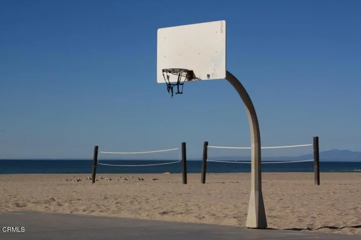 Neptune sq Beach1