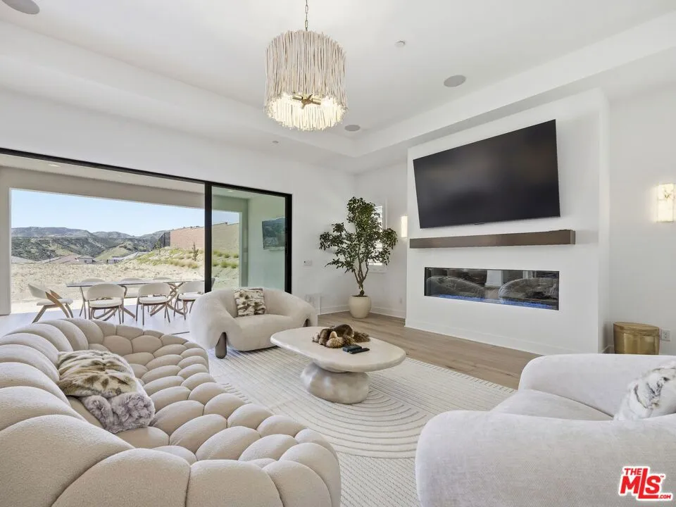 12061 N Northstar Lane, Porter Ranch, California 91326 — photo 4