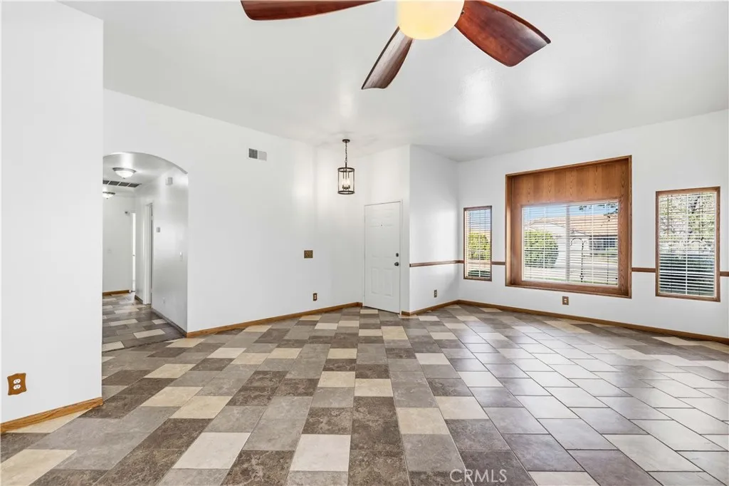 38917 Silica, Palmdale, California 93551 — photo 5