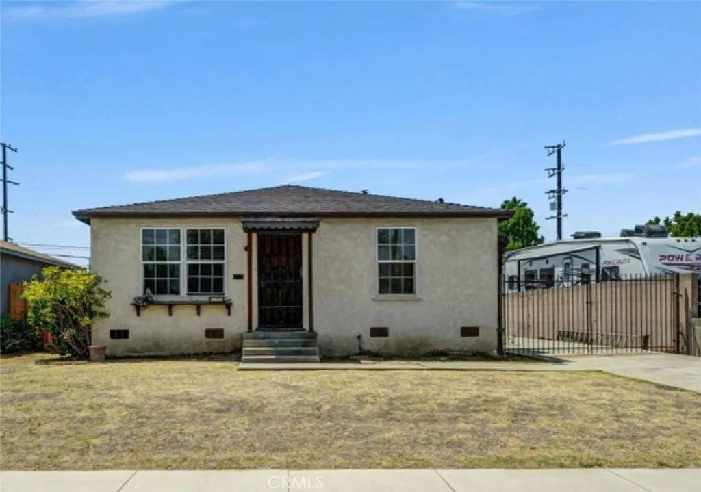 1428 E Silva St