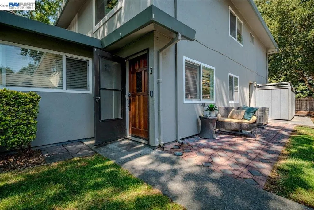 8172 Arroyo Dr 3, Pleasanton, California 94588 — photo 5