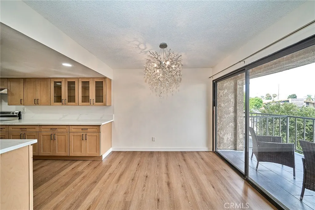 gallery-image 4