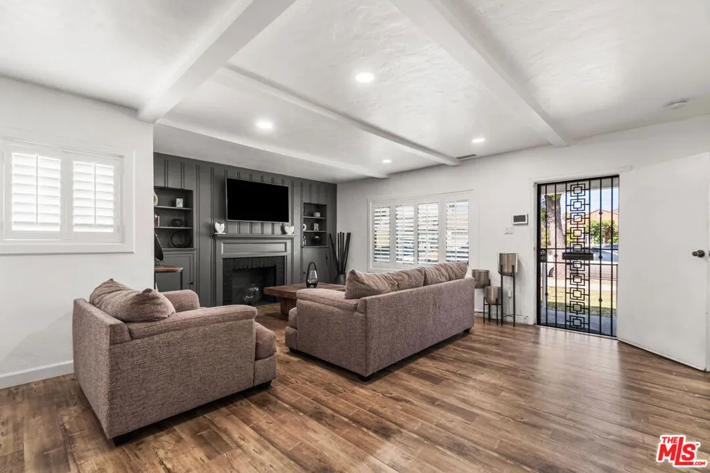 1410 N Willow Avenue, Compton, California 90221 — photo 4