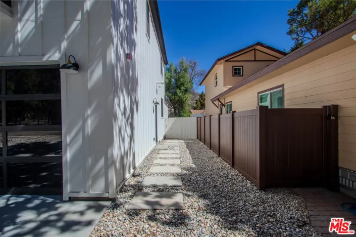305 E Angeles Boulevard, Big Bear City, California 92314 — photo 5
