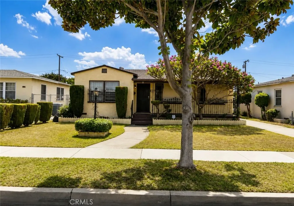 824 S 6th