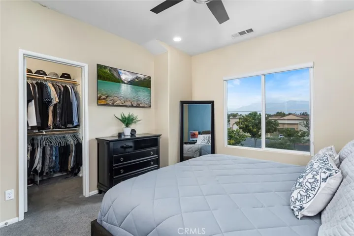 walk in closet