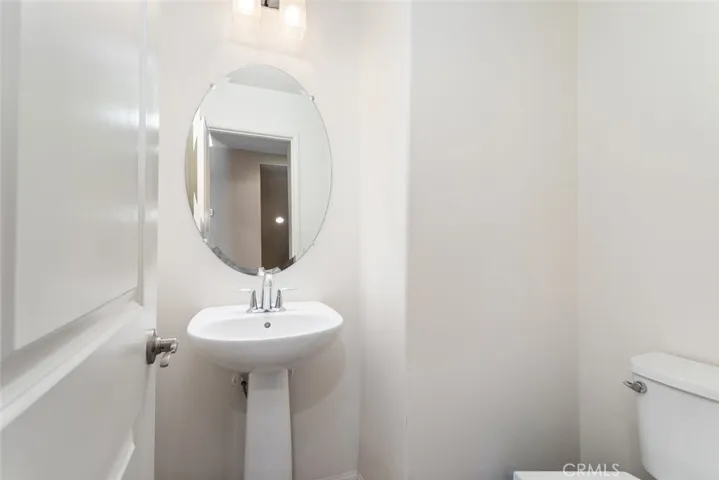 1/2 bath on 2nd floor