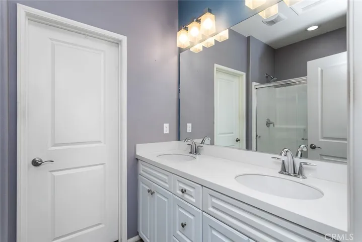 Primary en suite