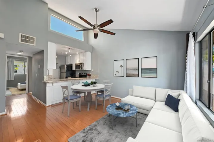 https://zimg.paragon.ice.com/ParagonImages/Property/PA/SDMLS/-532481/1/533/400/baa402a59657886565d2d3c7fde17b9c/3/b24167d72d234d3bf21153d243349b4a/-532481-eec21b60-ef05-4ebd-9a82-f797026284c6.JPG