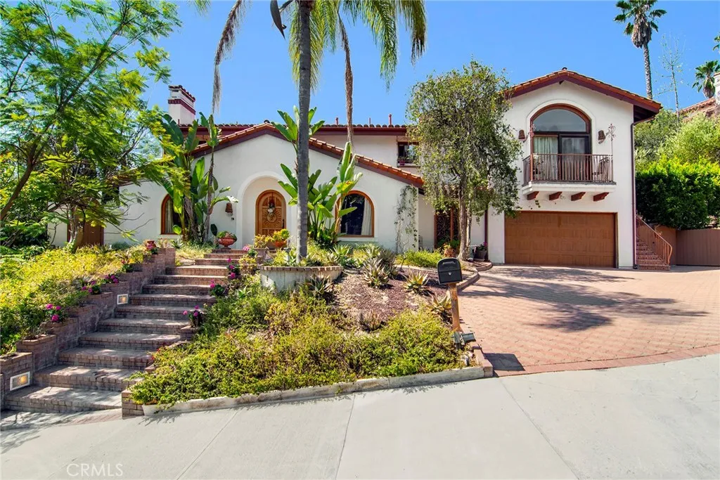 18690 Pasadero Dr