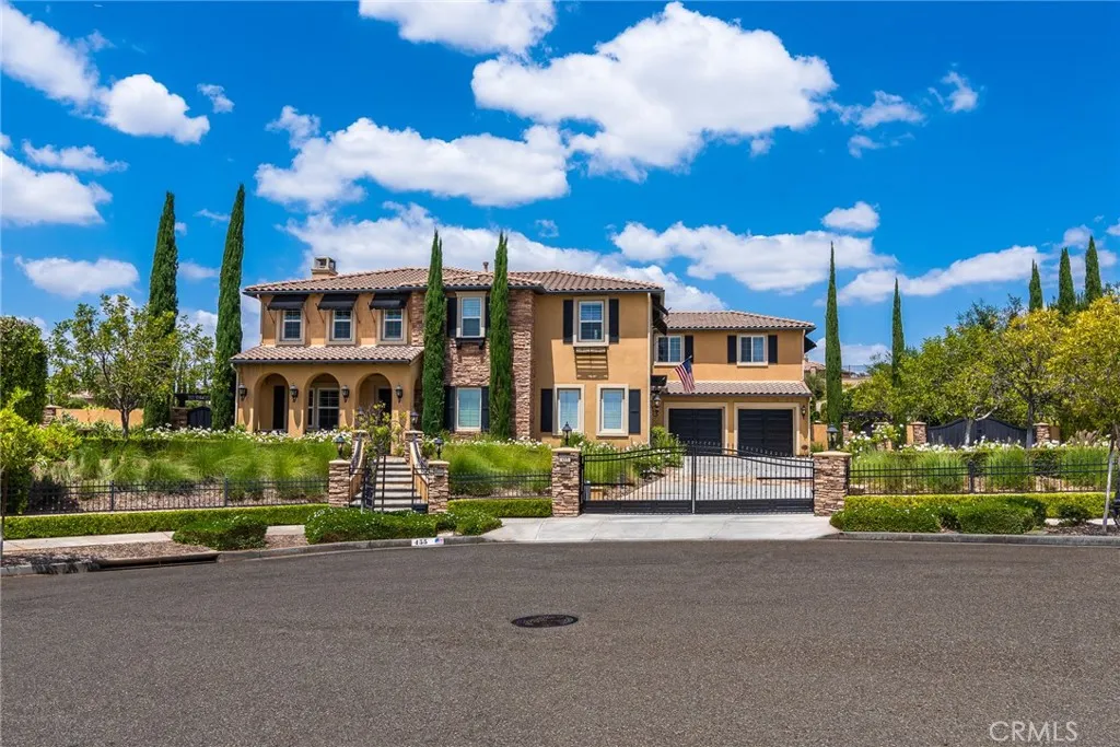 455 Wrightwood Ct